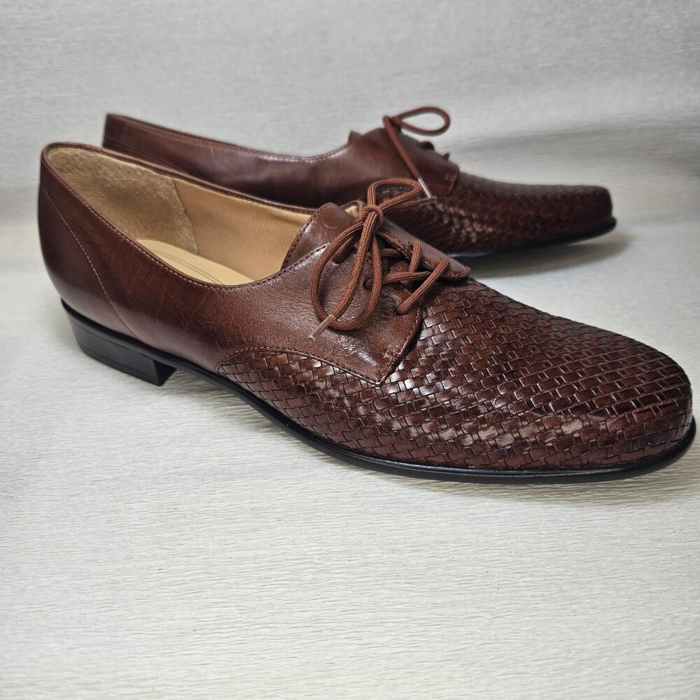 Lizzie Trotters Tailored Oxford Shoes Brown Leather NWOT 10N - Picture 4 of 10